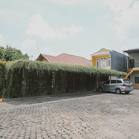 Reddoorz Syariah Near Kantor Walikota 占碑 外观 照片