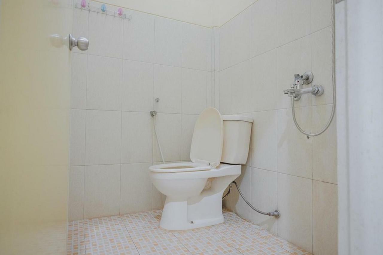Reddoorz Syariah Near Kantor Walikota 占碑 外观 照片